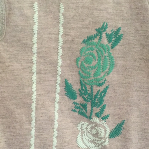 Girl’s Short Sleeve Shirt - Picture 3 of 5